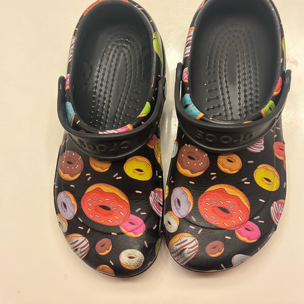 Donut crocs